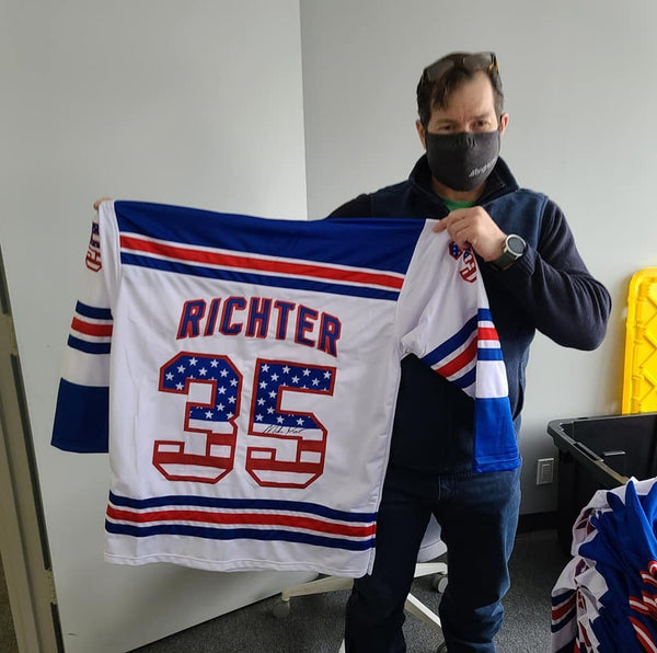 BREAKING: MIKE RICHTER SIGNING COMPLETE!