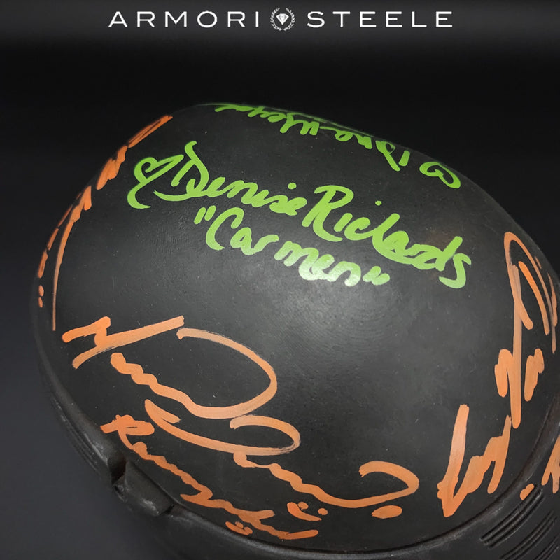 Starship Troopers Helmet - 7 signatures  AS-03576