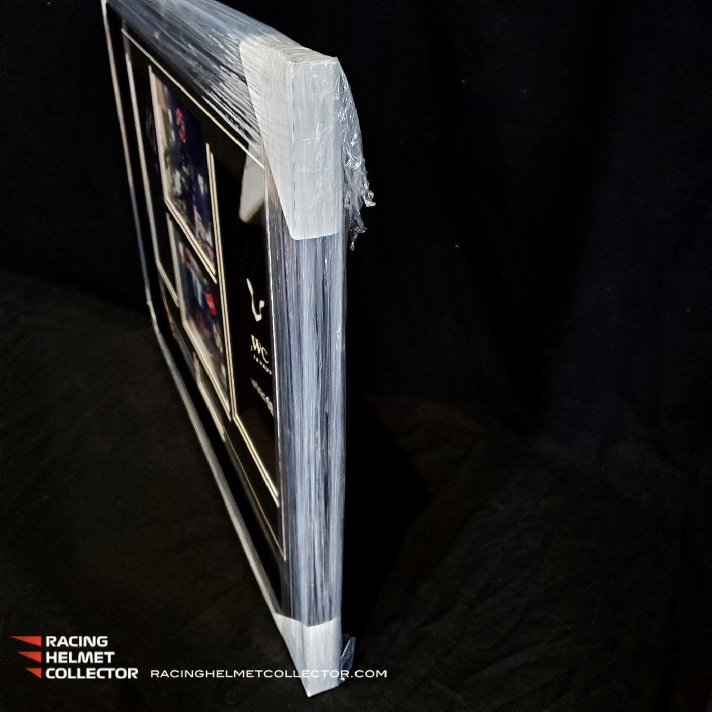 George Russell Signed Black Gloves Replica Fully Wood Framed AS-02441 –  ARMORI STEELE | Sports & Entertainment Memorabilia